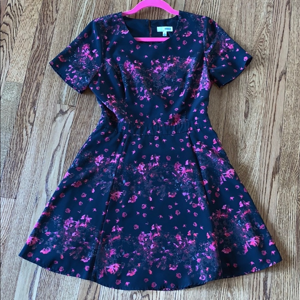 short sleeved dress